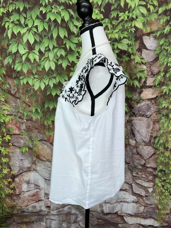 LOFT Black and White Embroidered Pinafore-Style Top, M - Picture 5 of 11